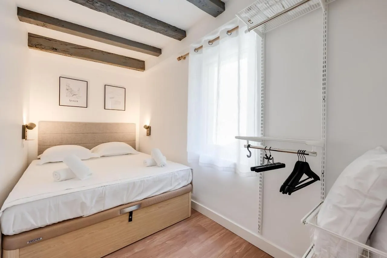 L'Escale Bleue - Apartment For 2 To 4 People In The Heart Of אנסי