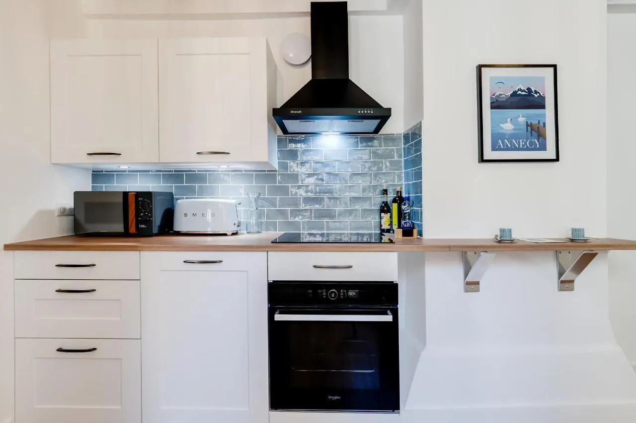 L'Escale Bleue - Apartment For 2 To 4 People In The Heart Of Annecy